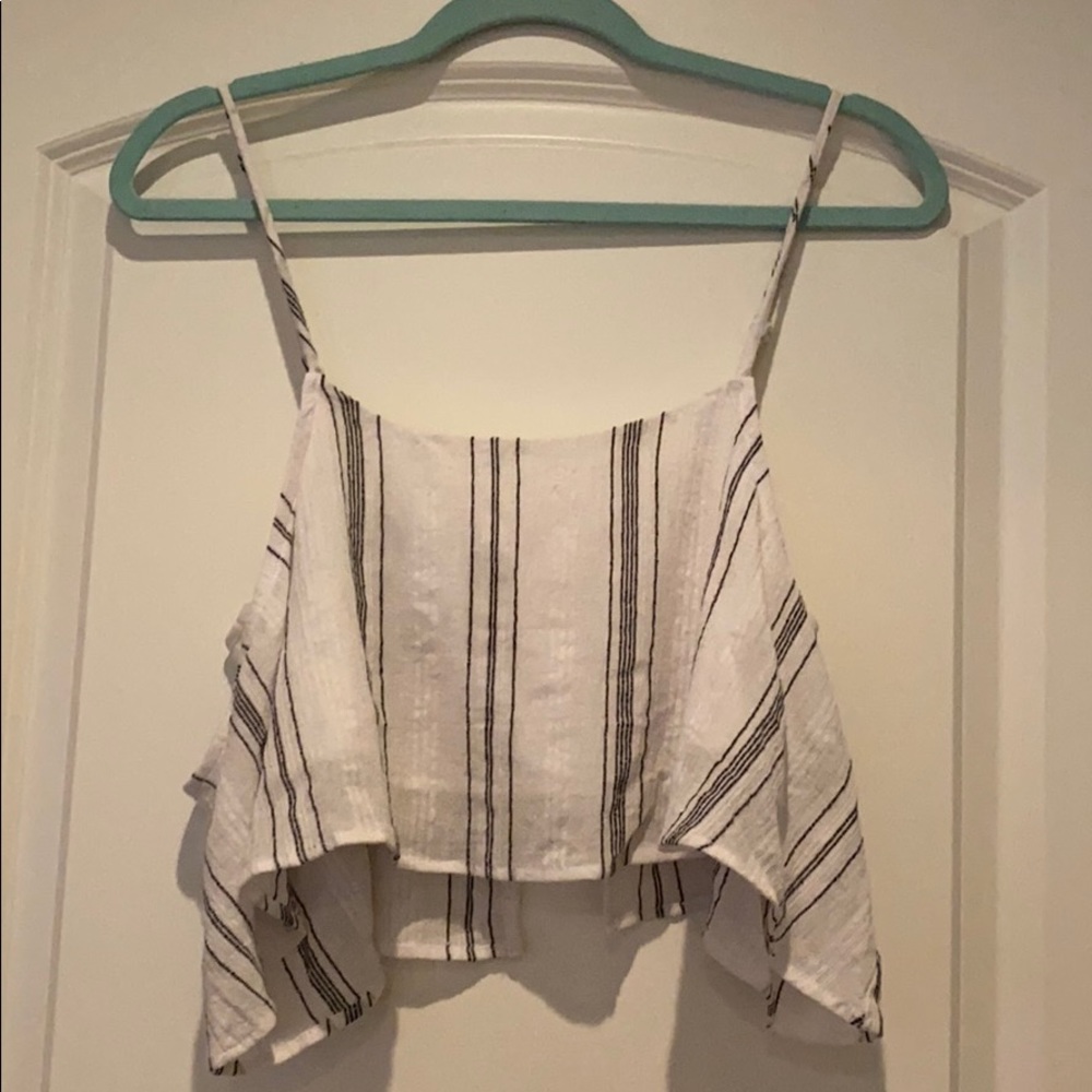 NWT flowy crop top